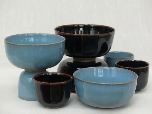 émail bleu de fer et temmoku