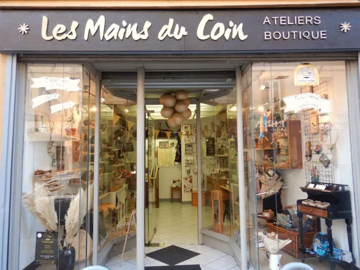 boutique Mains du Coin tarare artisans locaux