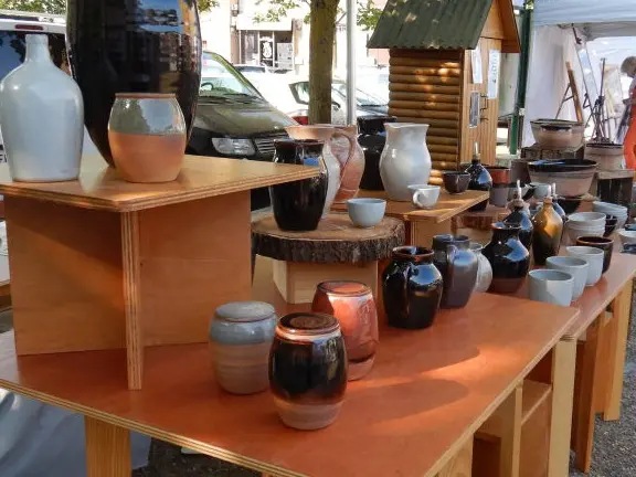 stand poterie foire salon marché